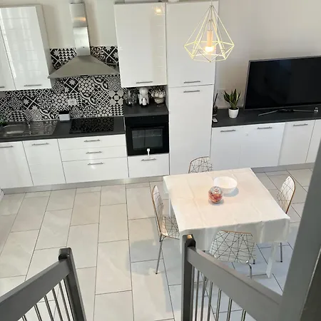 Piccolo Naviglio House * וימודרונה