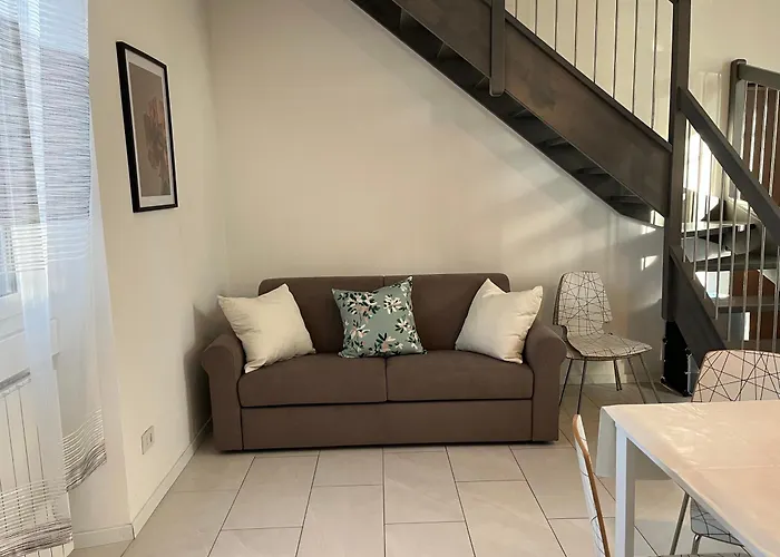Piccolo Naviglio House 아파트