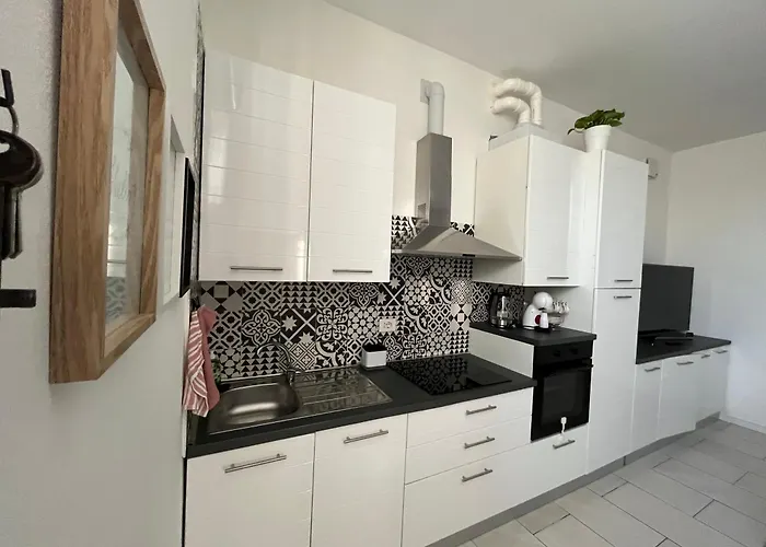 Piccolo Naviglio House 아파트 *