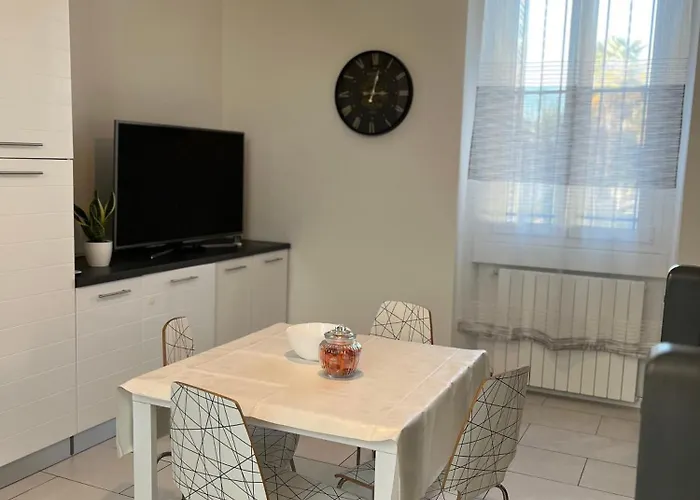 Piccolo Naviglio House 비모드론